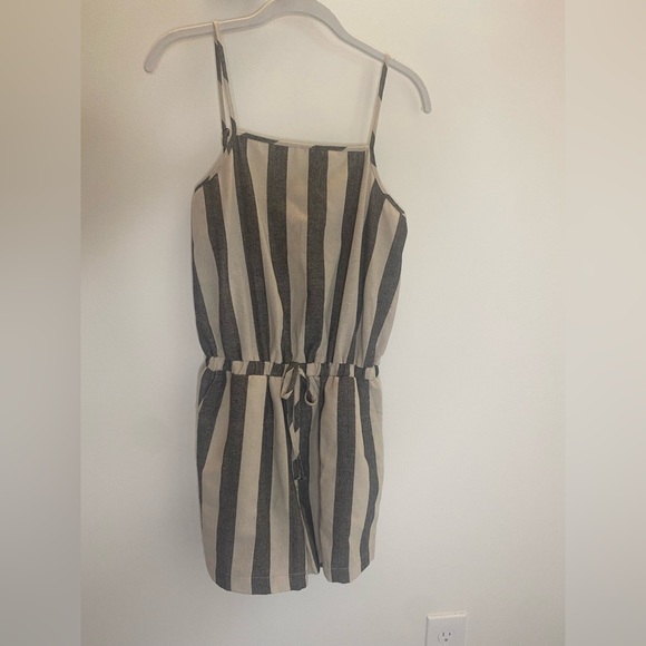 NWT Striped Romper - Picture 2 of 4